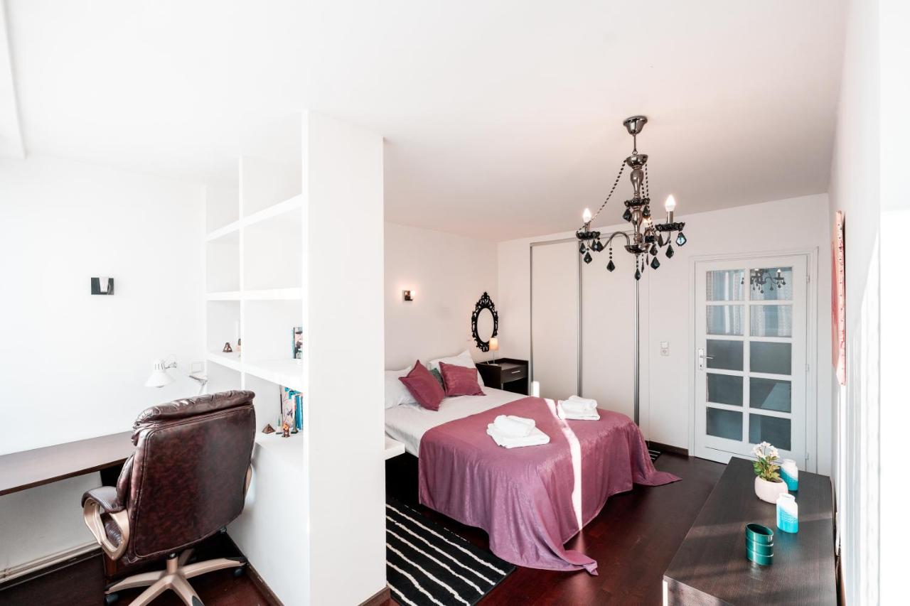 Appartement 2 Chambres de Luxe avec Vue sur le Jardin