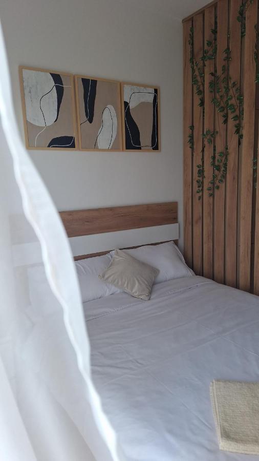 Ella Lux Apartment