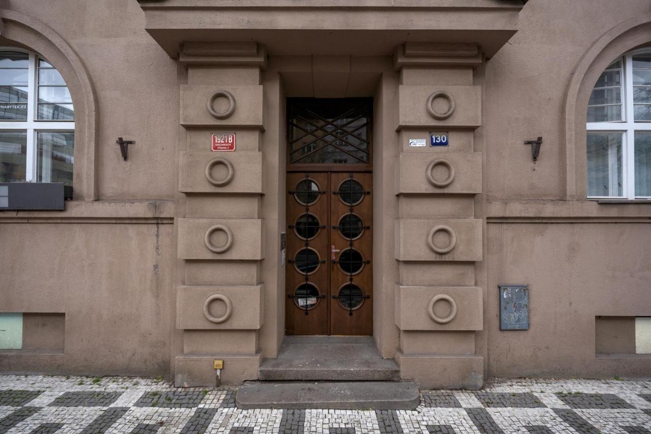 Prague Days - One-bedroom Apartment with Balcony and Workspace in Vinohrady - Chambres d’hôtes Prague
