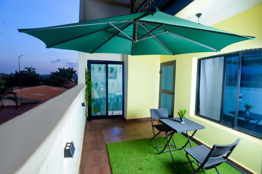 Appartement 2 chambres avec belle Terrasse à Mimboman - B&B