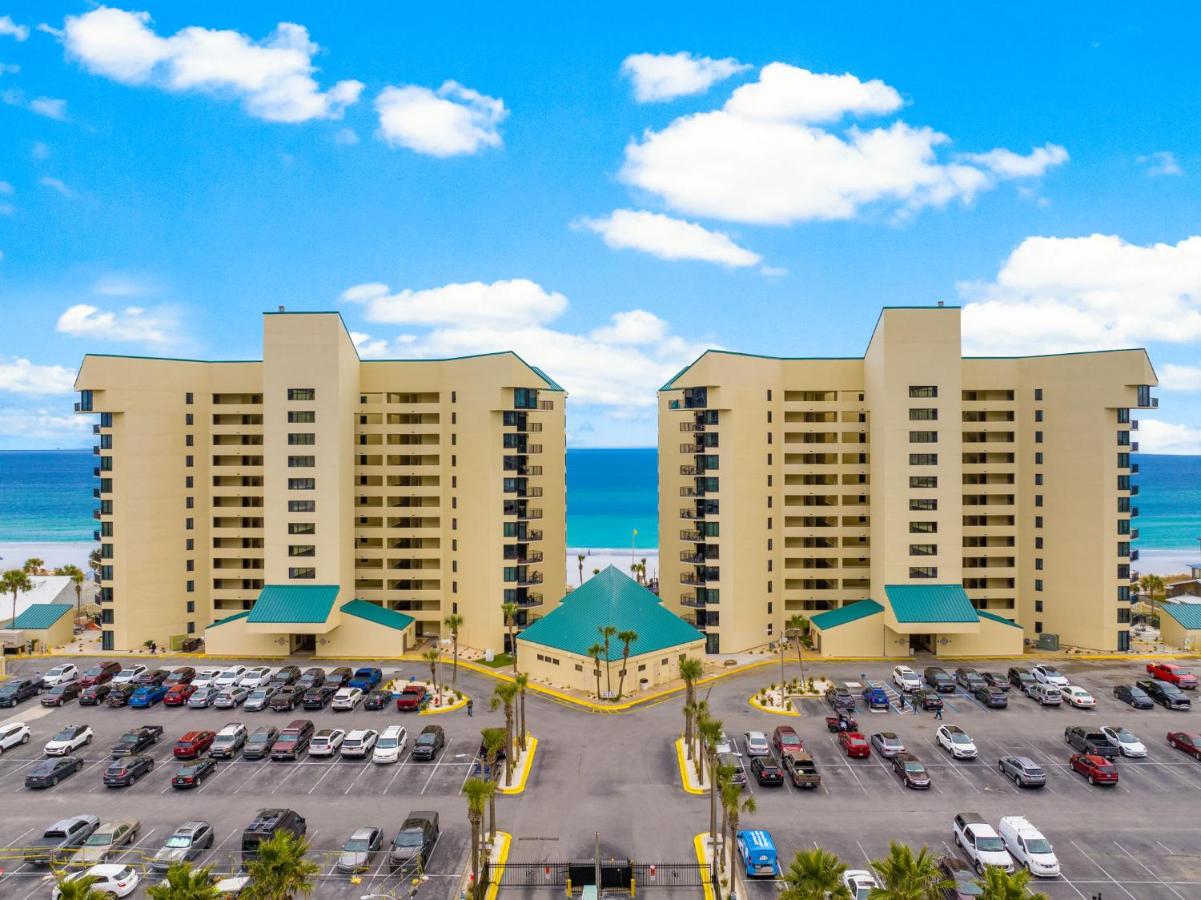 1st Floor Resort Condo! No Elevators! Free Beach Chair Service! by Dolce Vita Getaways PCB - Chambres d'hôtes Panama City Beach