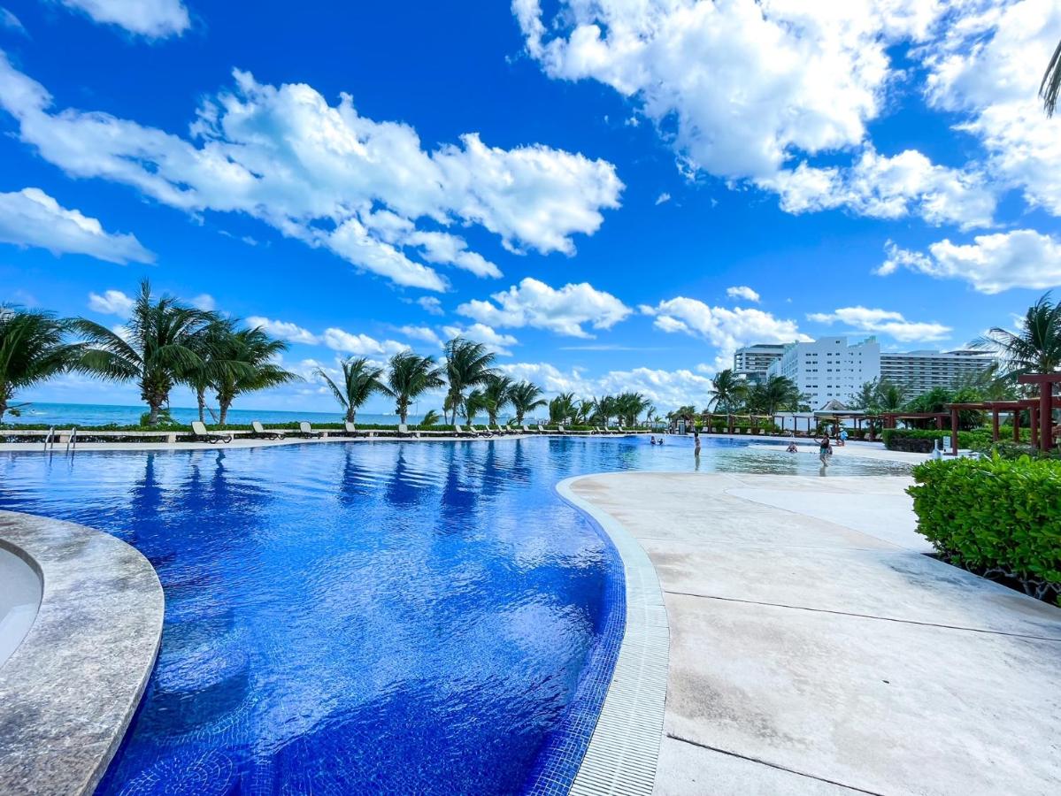 Luxury Apartment ocean view & Beach front in the best location of Cancun - B&B Cancún