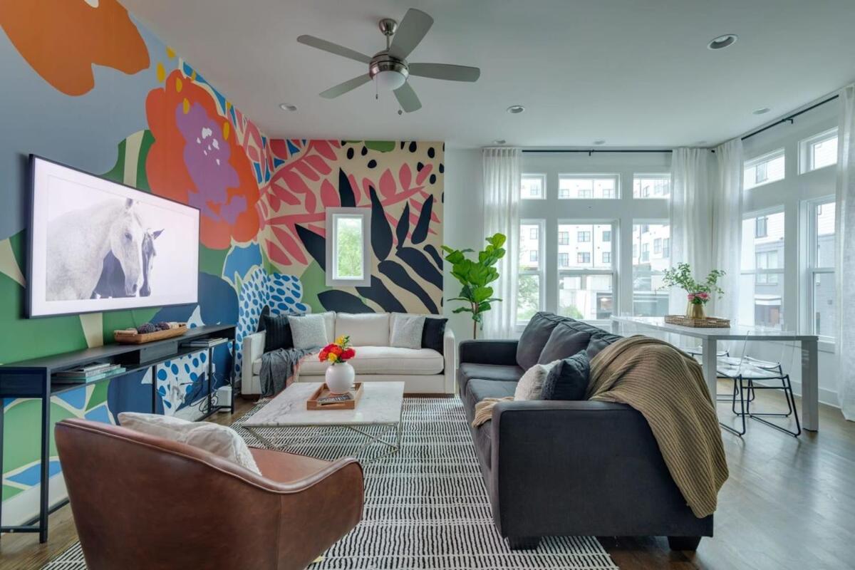 The Harper House - Beautifully Designed, Rooftop - B&B Nashville