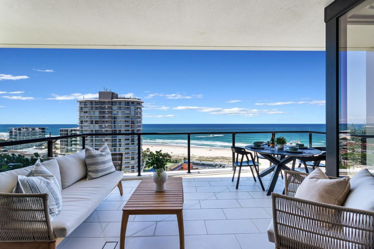 The Luxe Surf and Sea Suite - B&B Gold Coast