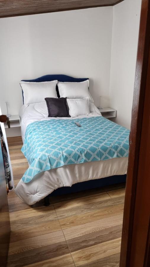 Camera Singola Standard con Bagno in Comune 