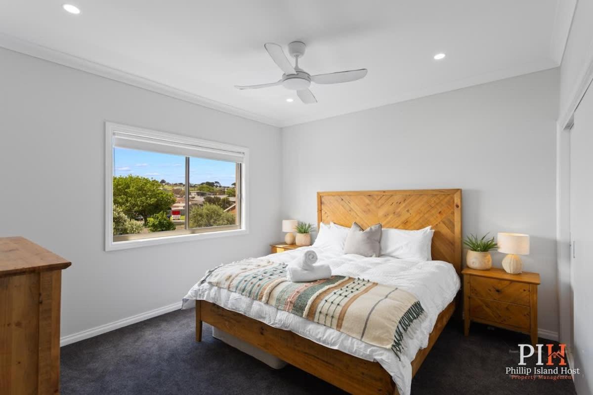 Stunning Ocean Views San Remo - Ferienwohnung San Remo