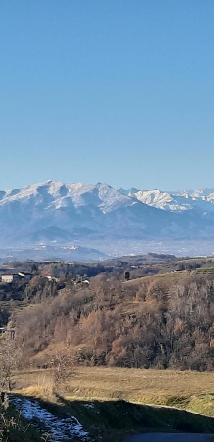 CASCINA BINELLO appartamenti A & B - B&B Belvedere Langhe