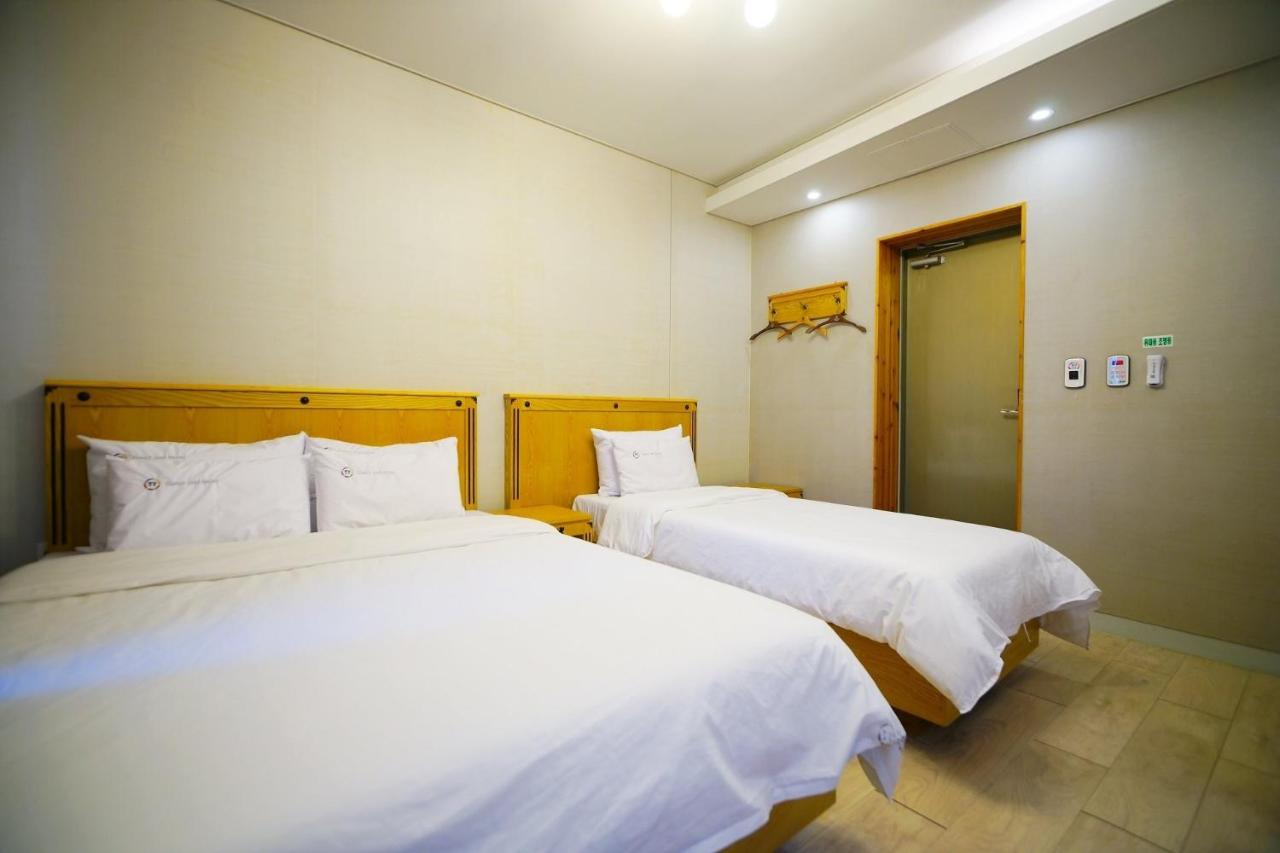 Double Room 10