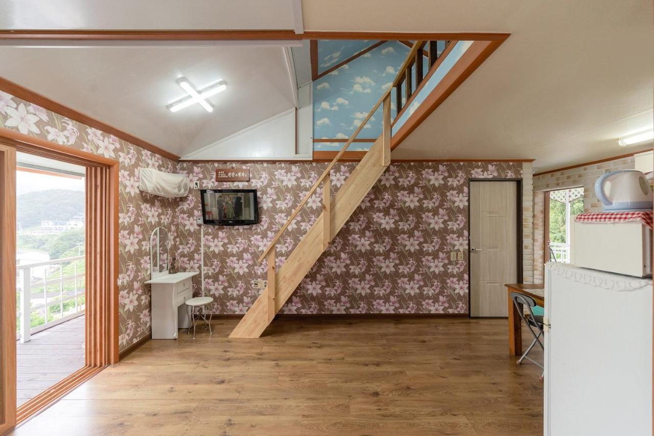 quadruple room 2