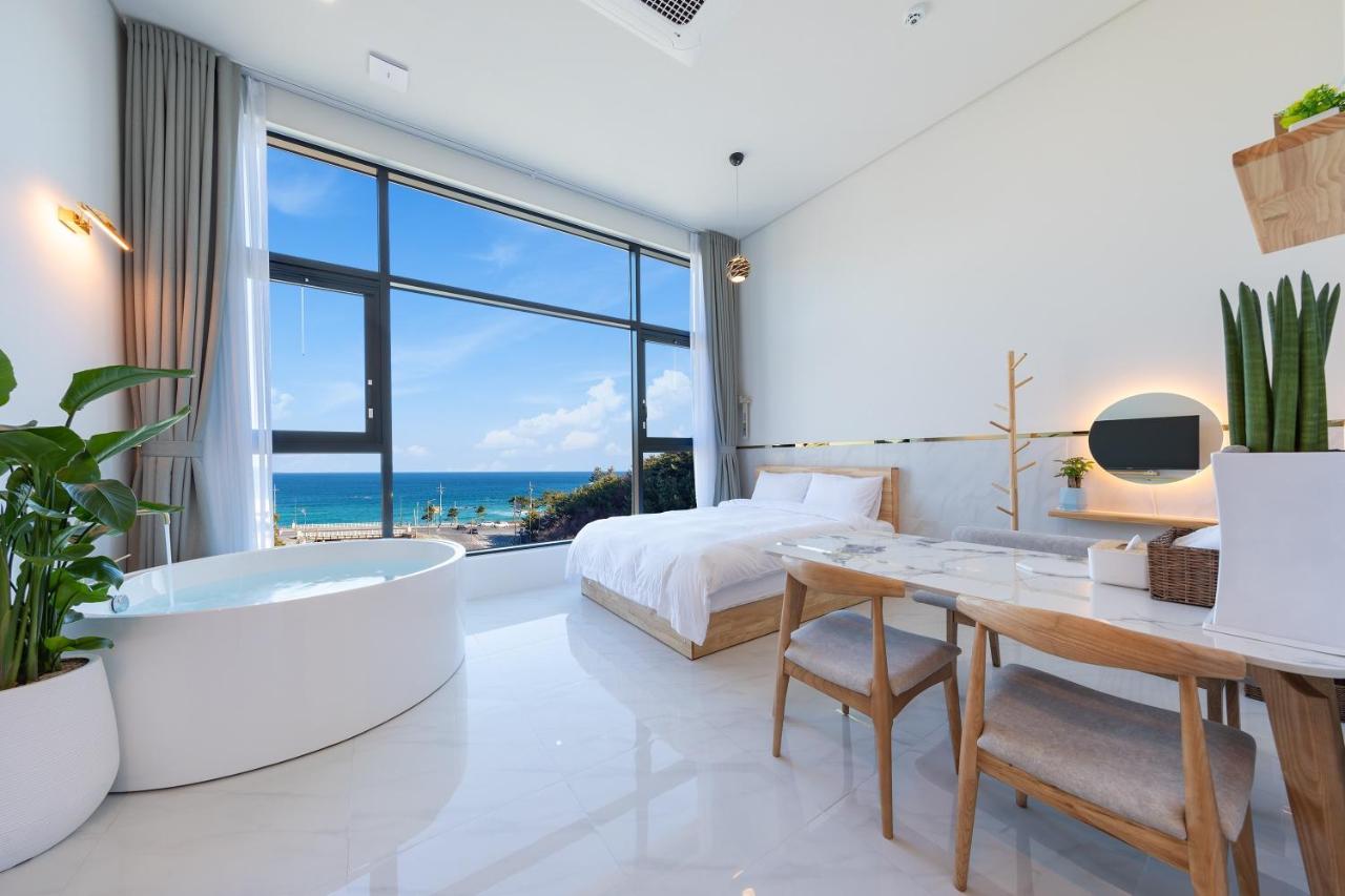 Double Room with Sea View