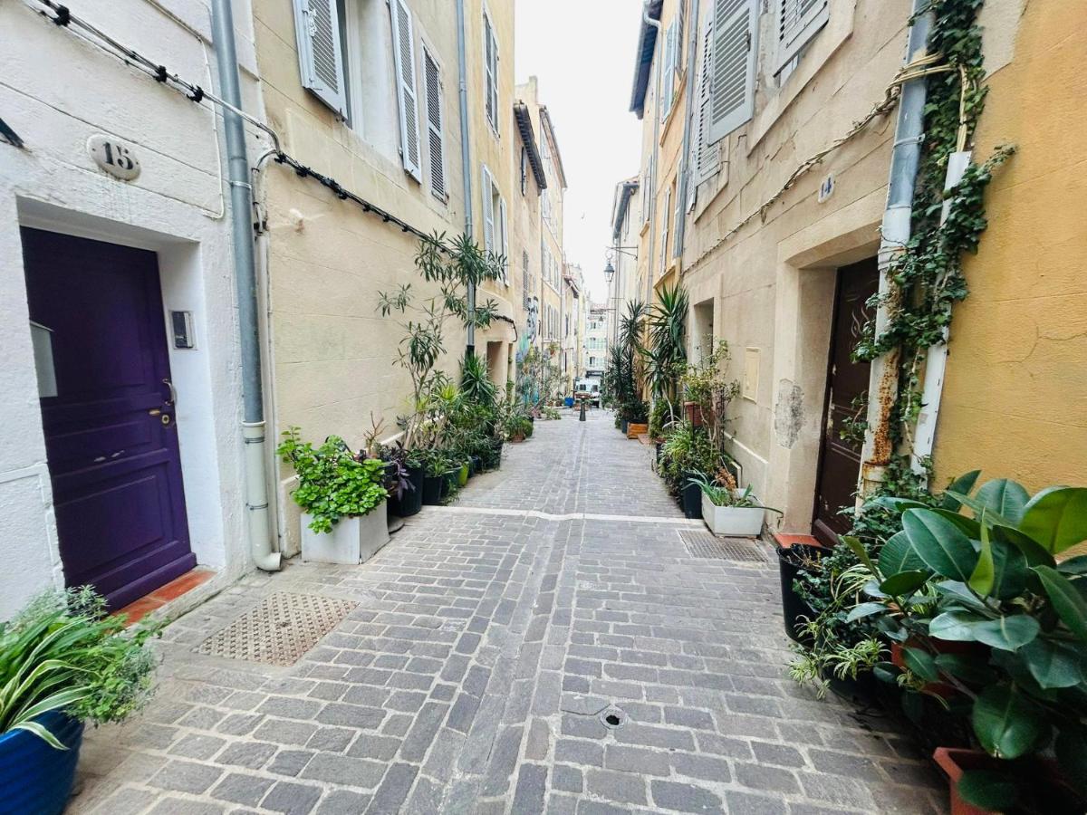 Chez Max charmant appartement 2 chambres au cœur du Panier proche Vieux Port - Chambres d’hôtes Marseille