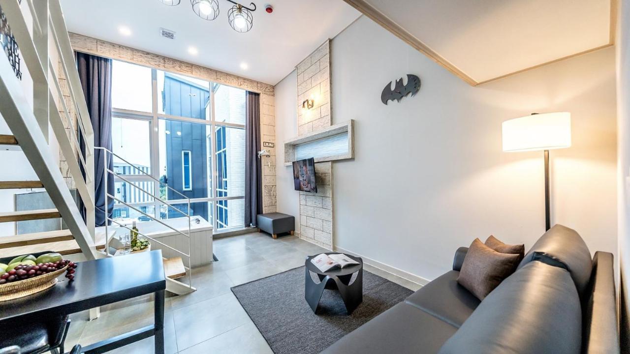 Double Room 10