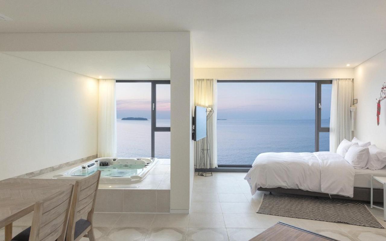 Double Room 2