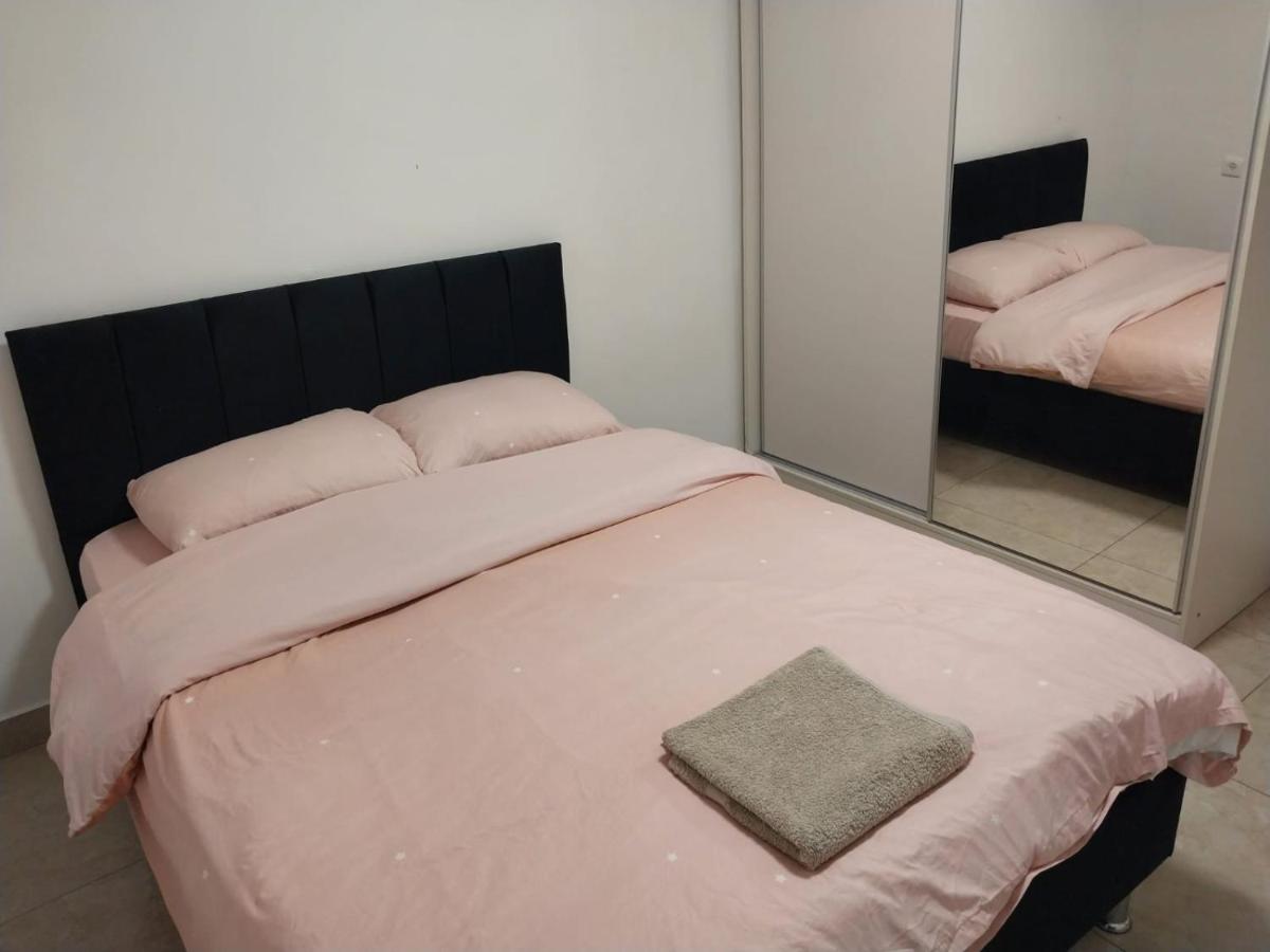 דירה משפחתית מרווחת - B&B Ashkelon
