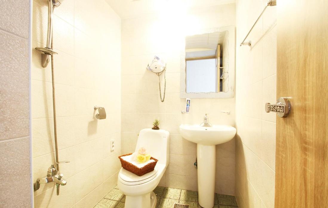 Doppelzimmer 9

