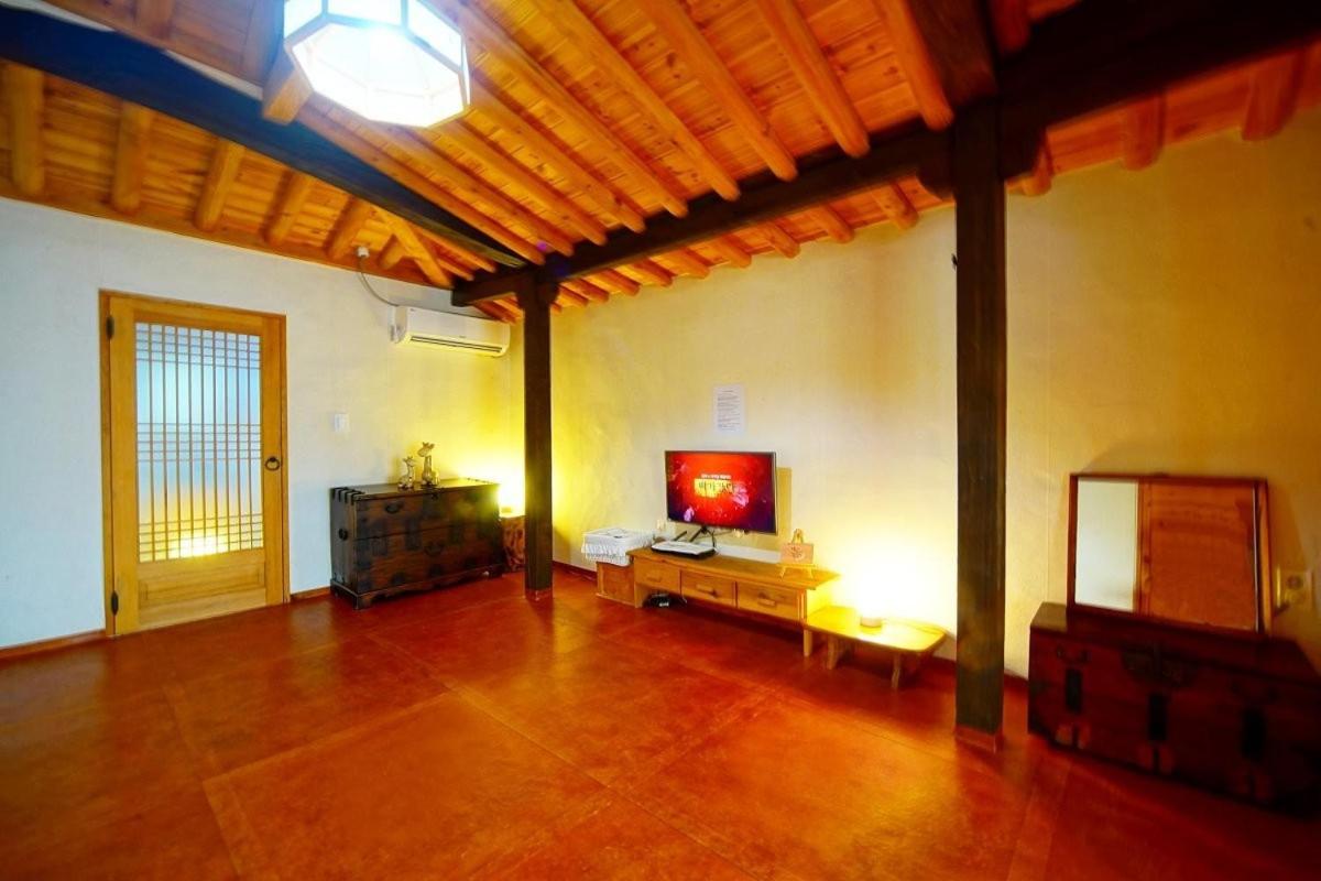 Quadruple Room 3