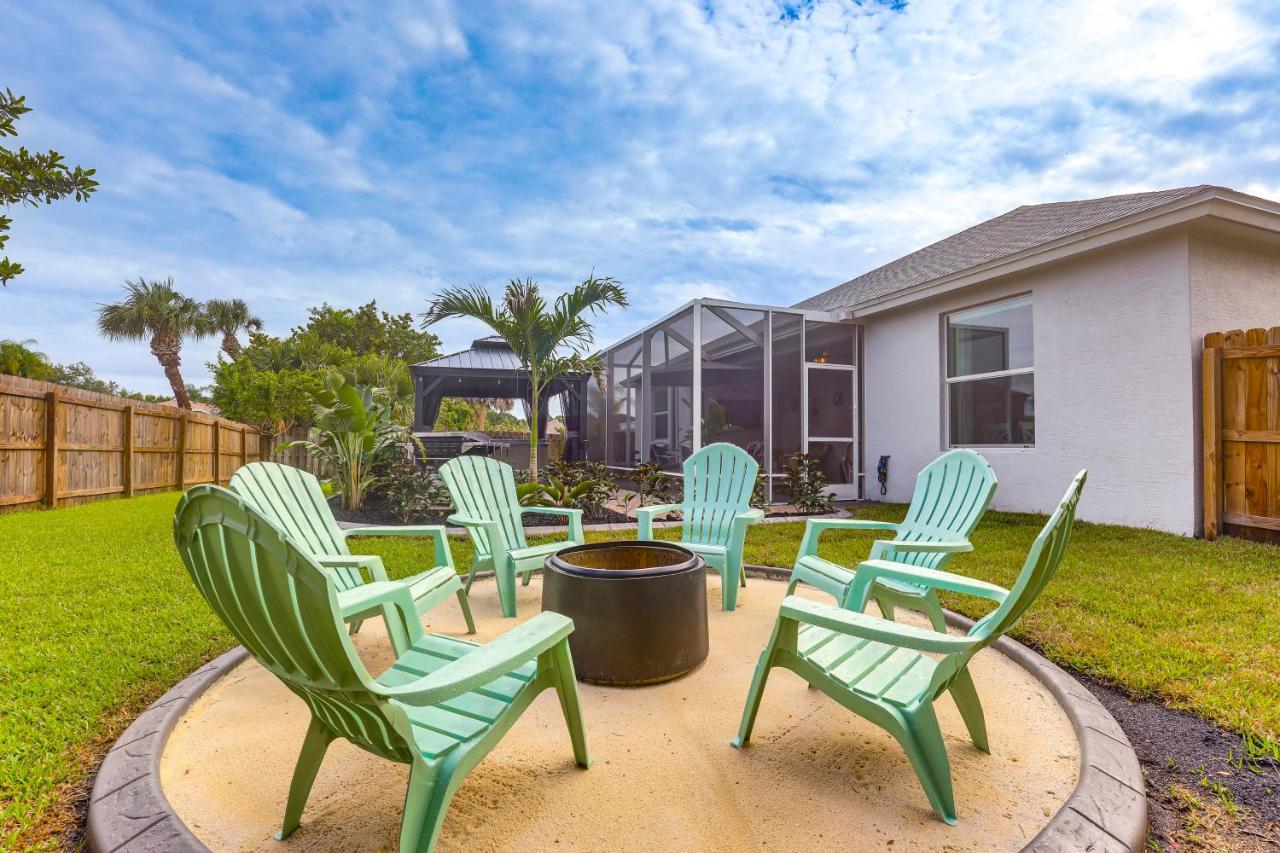 Stylish Port St Lucie Home w/ Hot Tub + Game Room! - Chambres d'hôtes Walton
