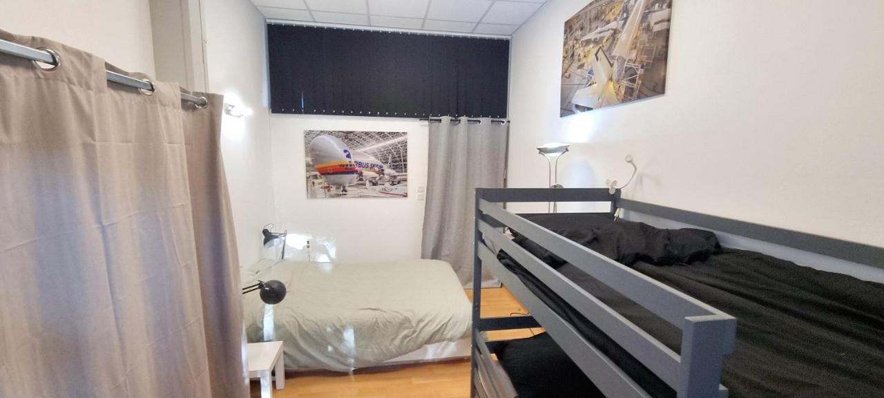 Spacieux T2 Bis Industriel Aérospatial - B&B