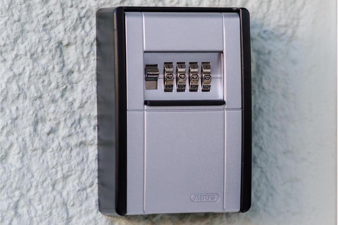 WARMSTAY I Ferienunterkunft mit Balkon I Key-Box Check-In - B&B Hagen