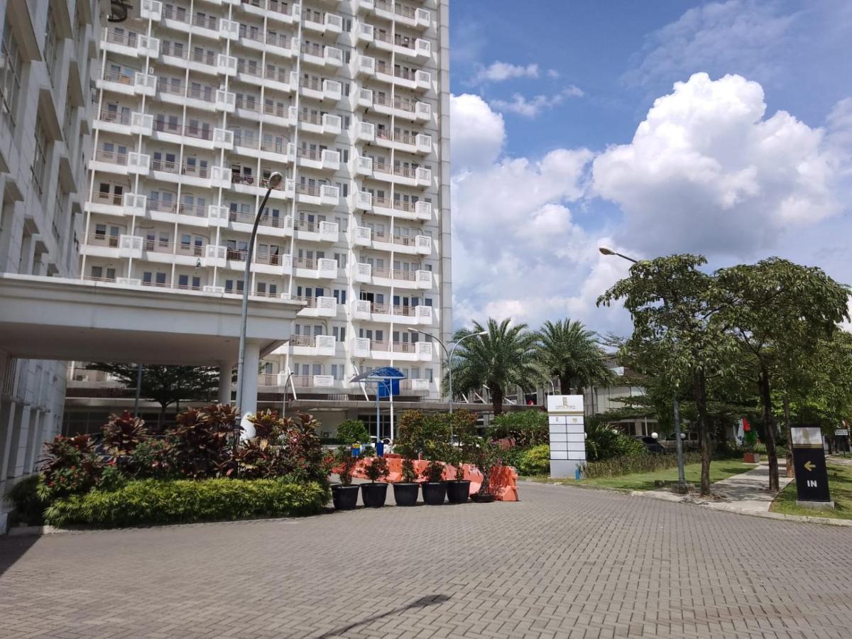 AR Putra at Sentul Tower Apartment - B&B Citaringgul