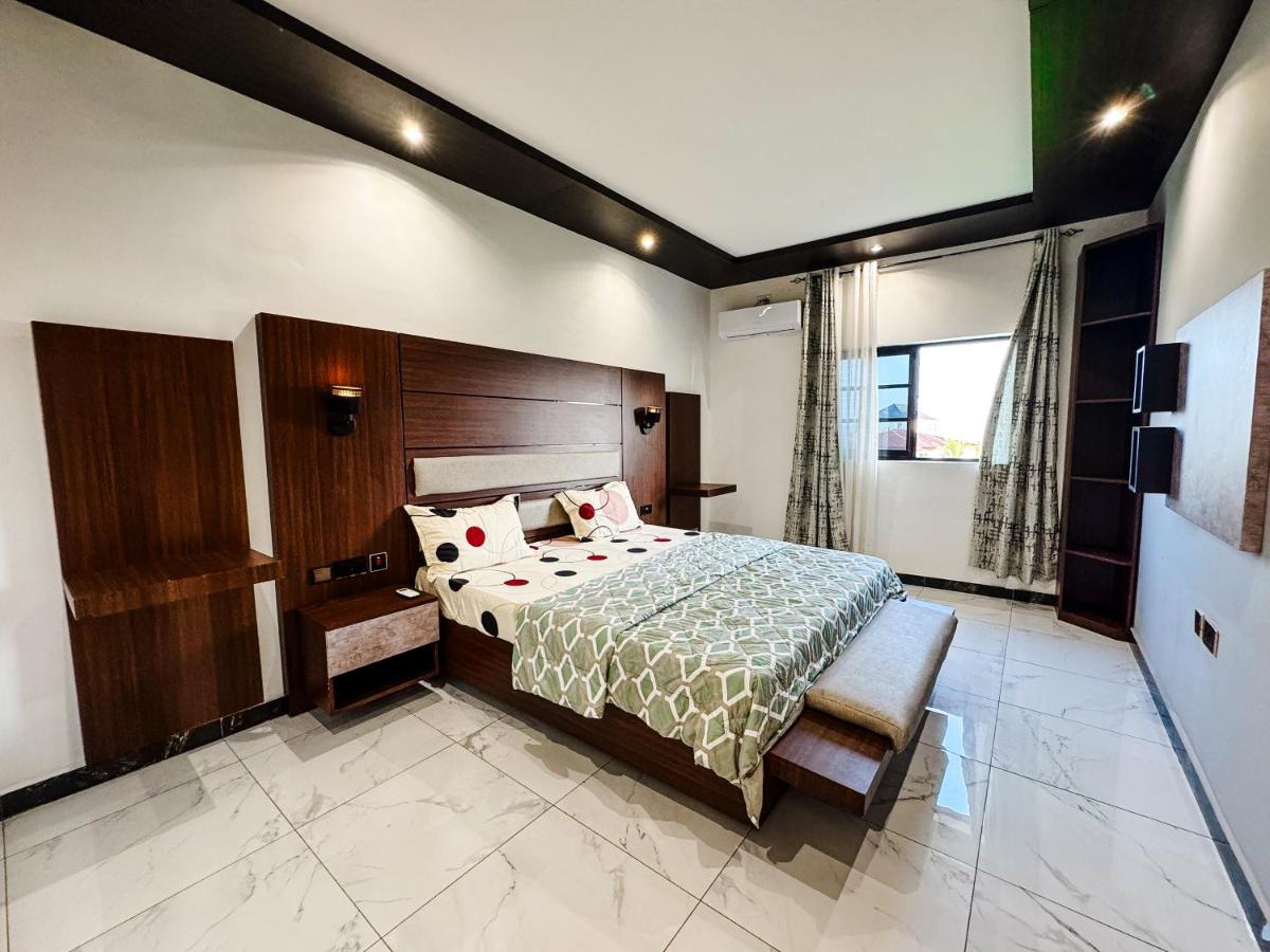 Superior Family Room