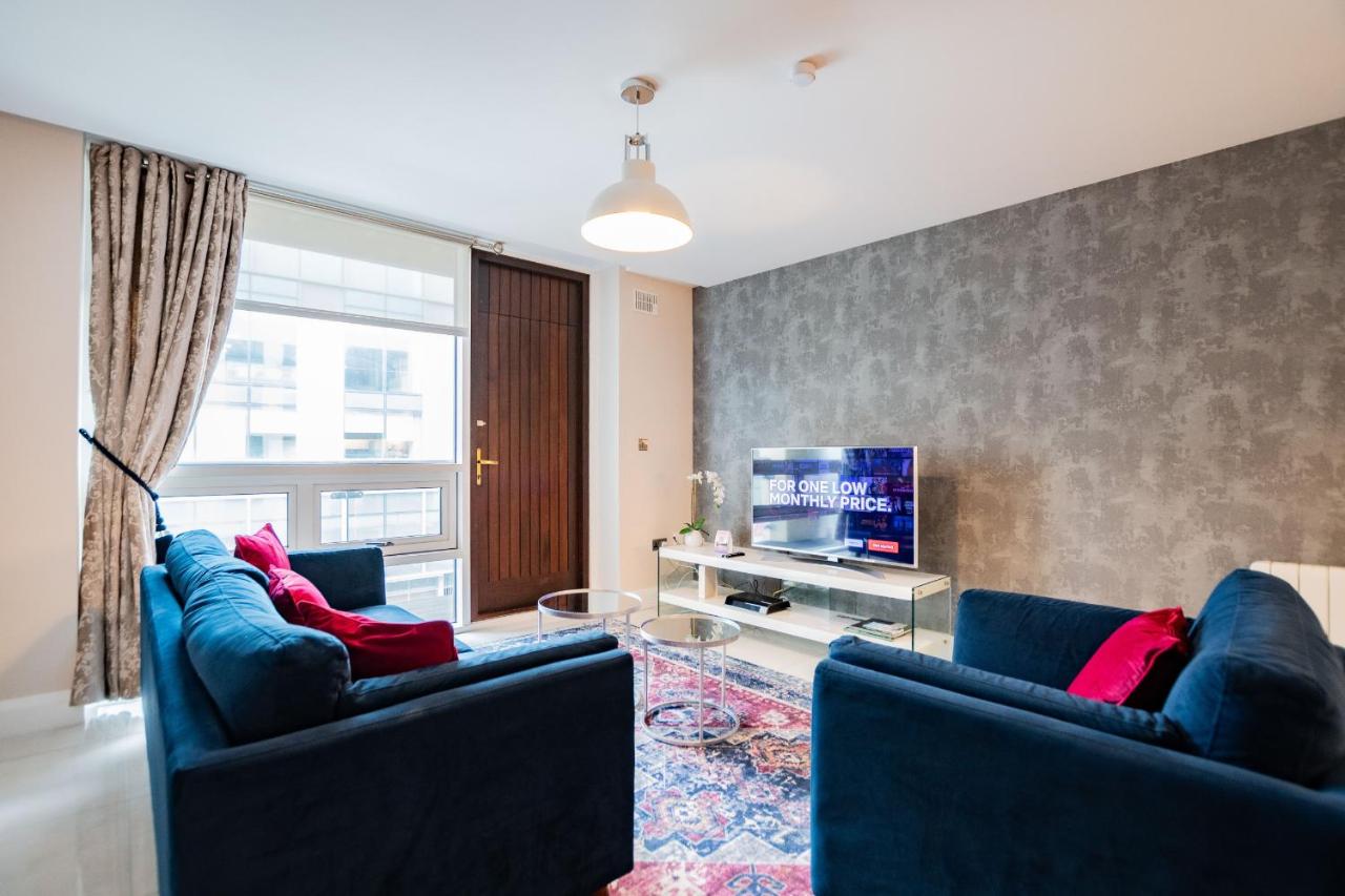 Luxury Apt with Parking - B&B Galway