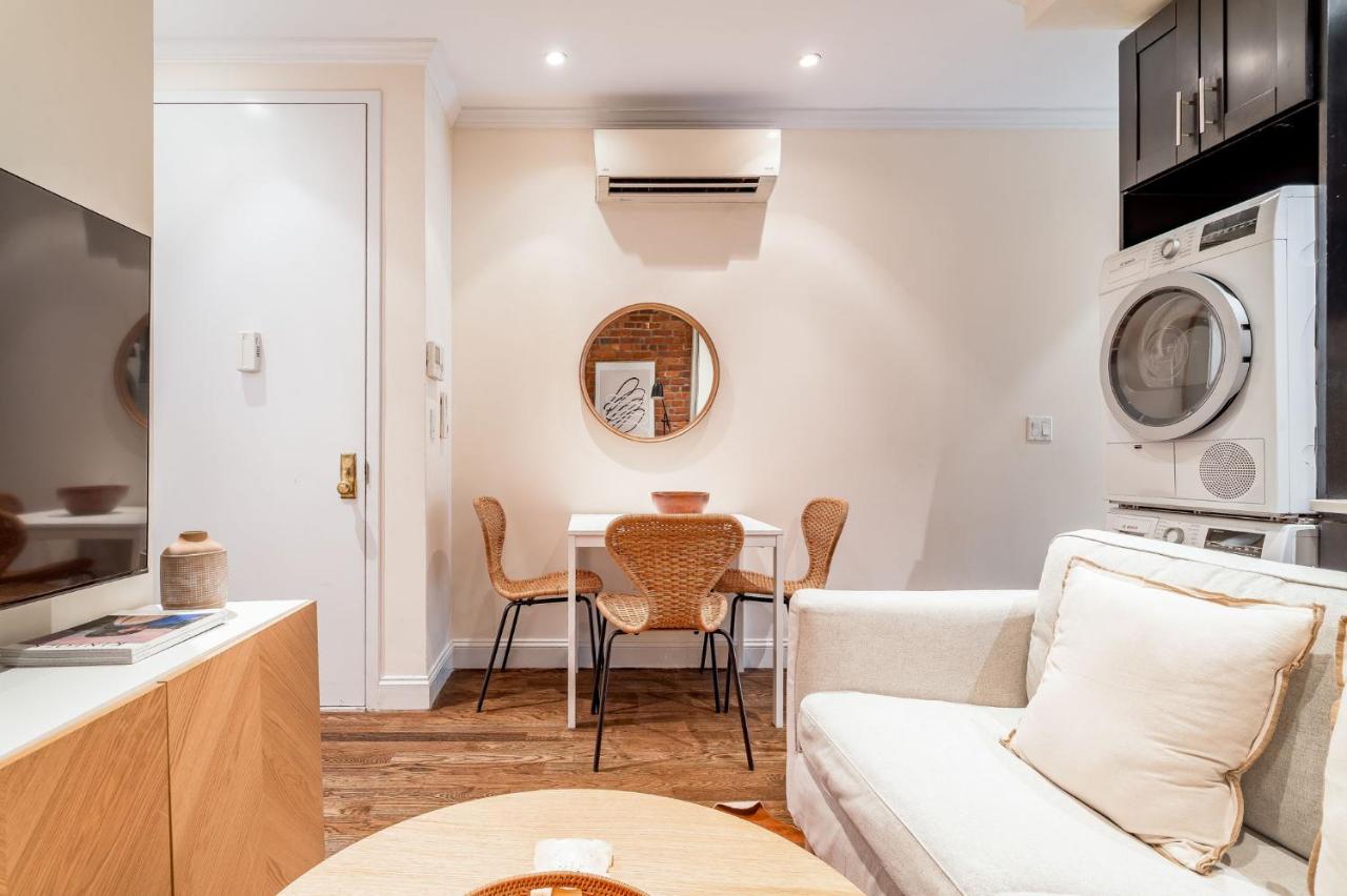 Super Charming 3BR 1BA Upper East Side Retreat Near Central Park - B&B