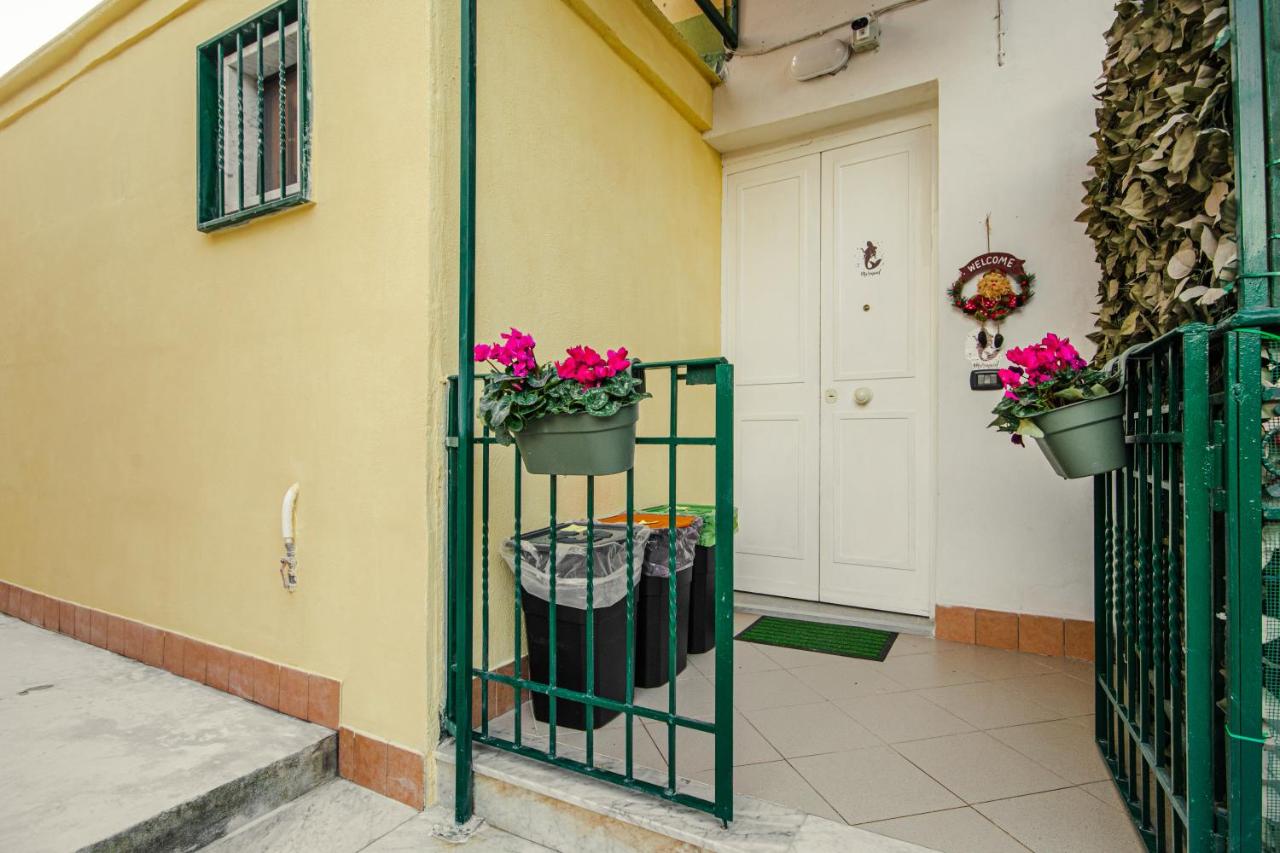 Free Parking-Parthenope's House - B&B Marano di Napoli