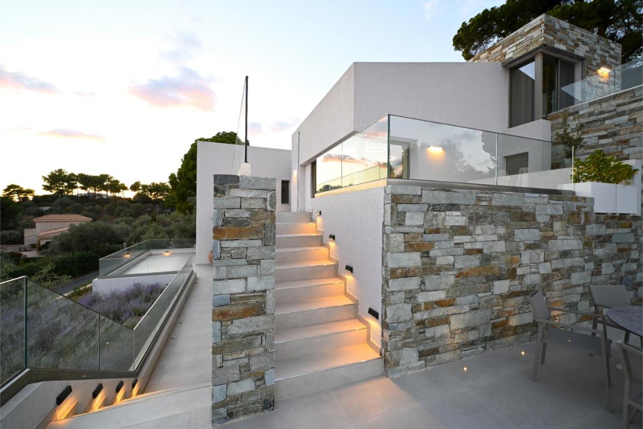 Villa Deluxe