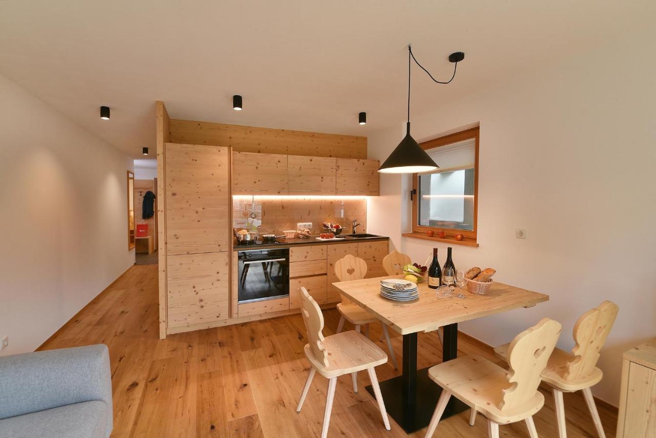 Kirchplatz Apartments - Ferienwohnung Antholz Obertal