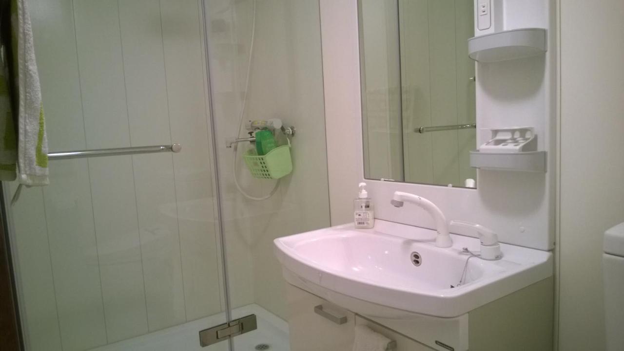 Chambre Double ou Lits Jumeaux avec Salle de Bains Privative