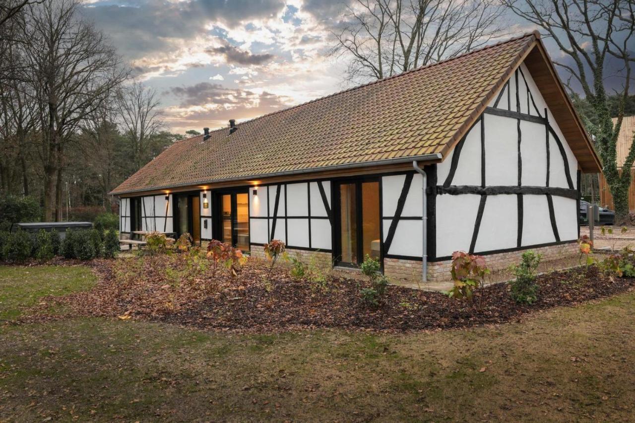 Villa Lodge met Jacuzzi - 8 personen - Woodz Lodges - B&B