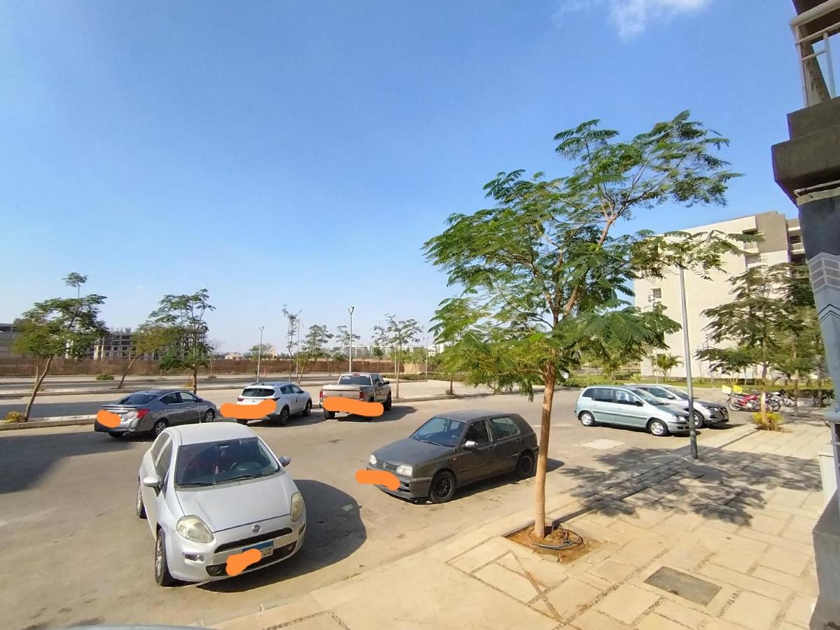 Modern gated compound apartment - Ferienwohnung