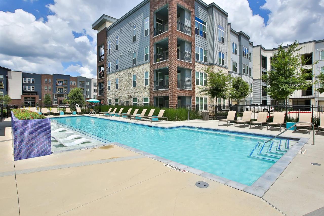 Modern Corporate Haven - B&B