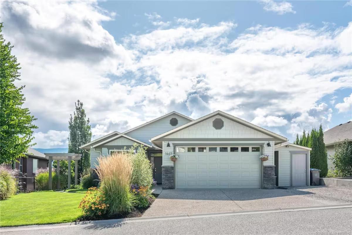 Licensed 2-Bedroom Suite Eco-Friendly Solar Home - Ferienwohnung Kelowna