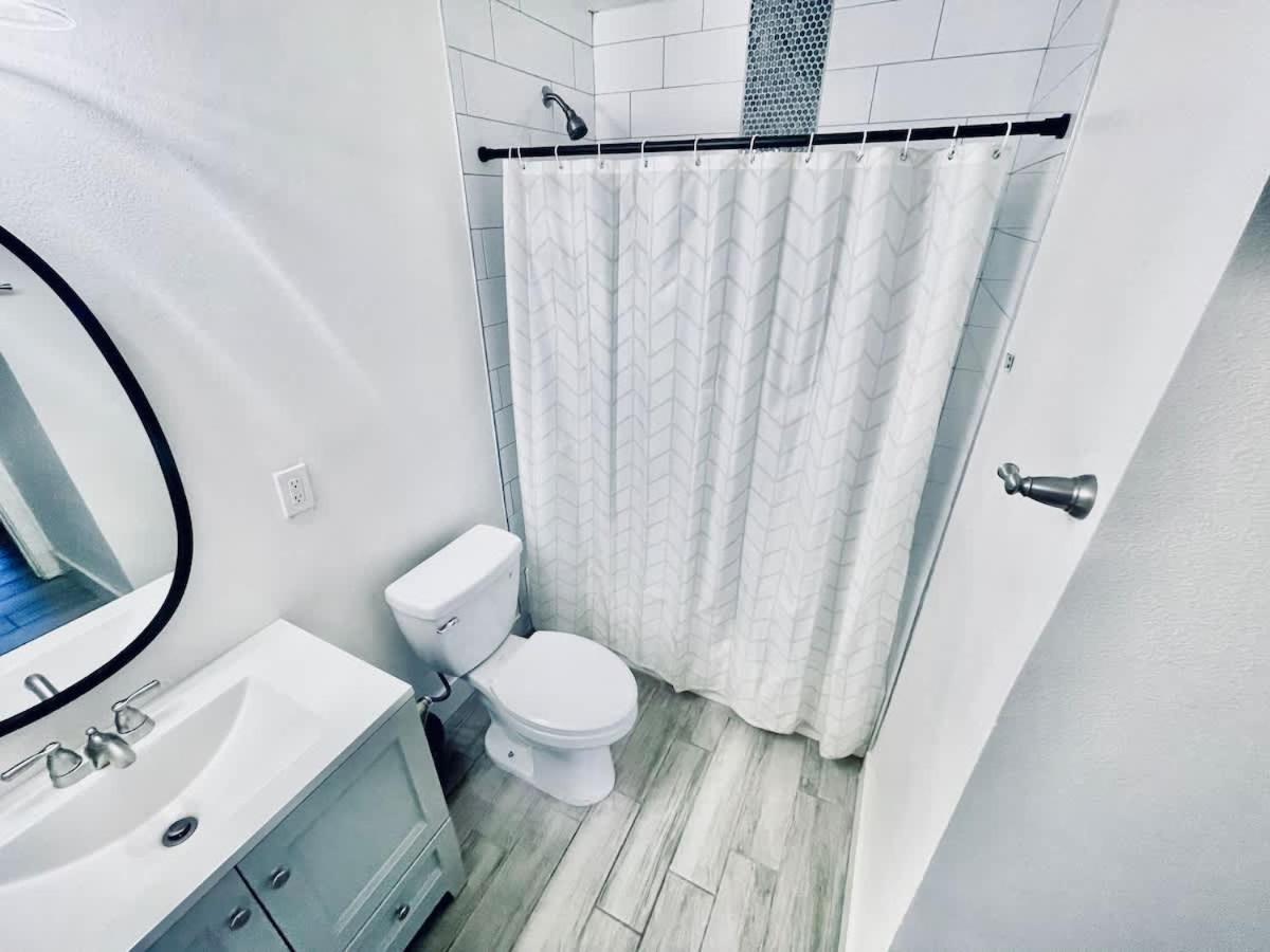Clubhouse 1316 - Suite 1 in Shared Home - Ferienwohnung Tempe