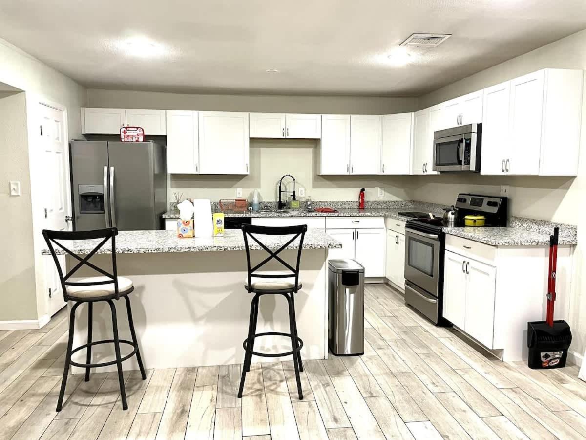 Unity House - Suite 2 in Shared Home - Ferienwohnung Tempe