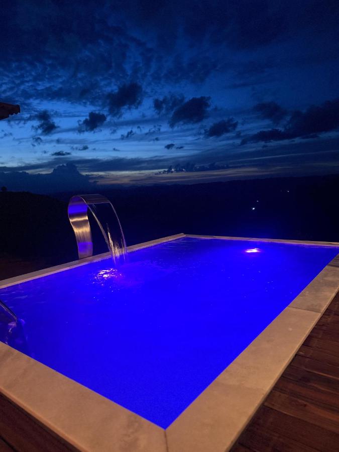 Pousada Alto Colina - Chalé Quero-quero - B&B Venda Nova do Imigrante