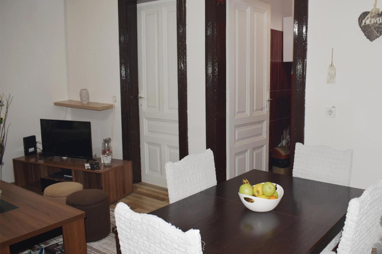 Filotimo Omega 2BDR Garage - Ferienwohnung Sarajevo