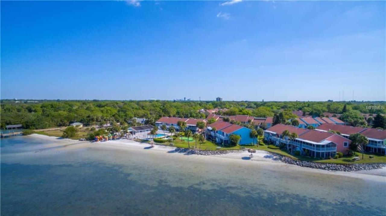 Relaxing Secluded Beachfront Paradise In Gulfport - B&B