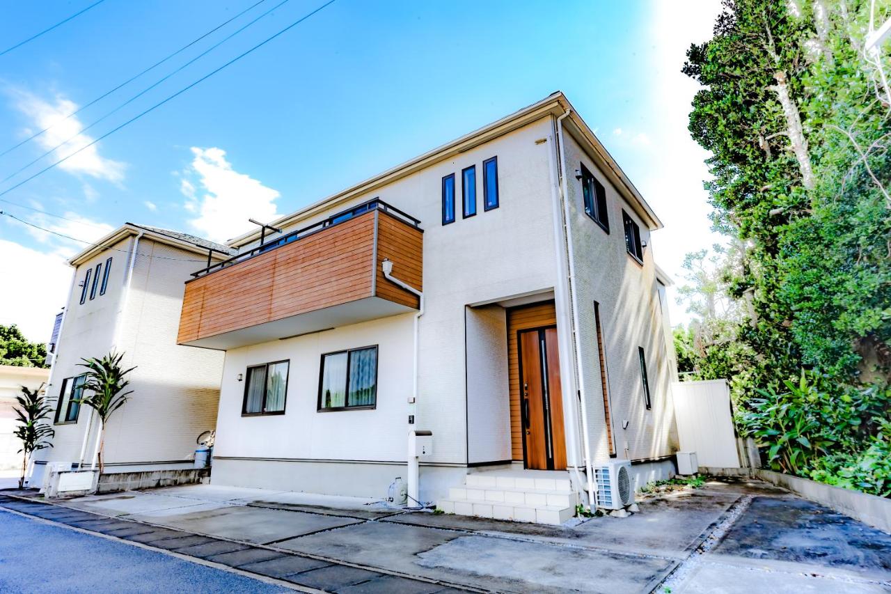 Blooming Season - B&B Onna