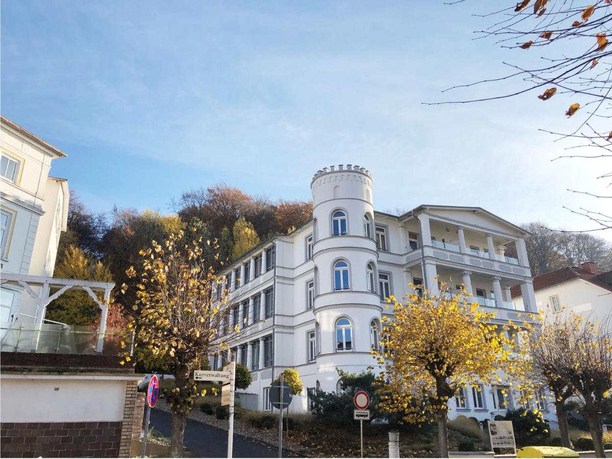 Ferienwohnung "Seestern" in der Villa Odin Sellin - B&B