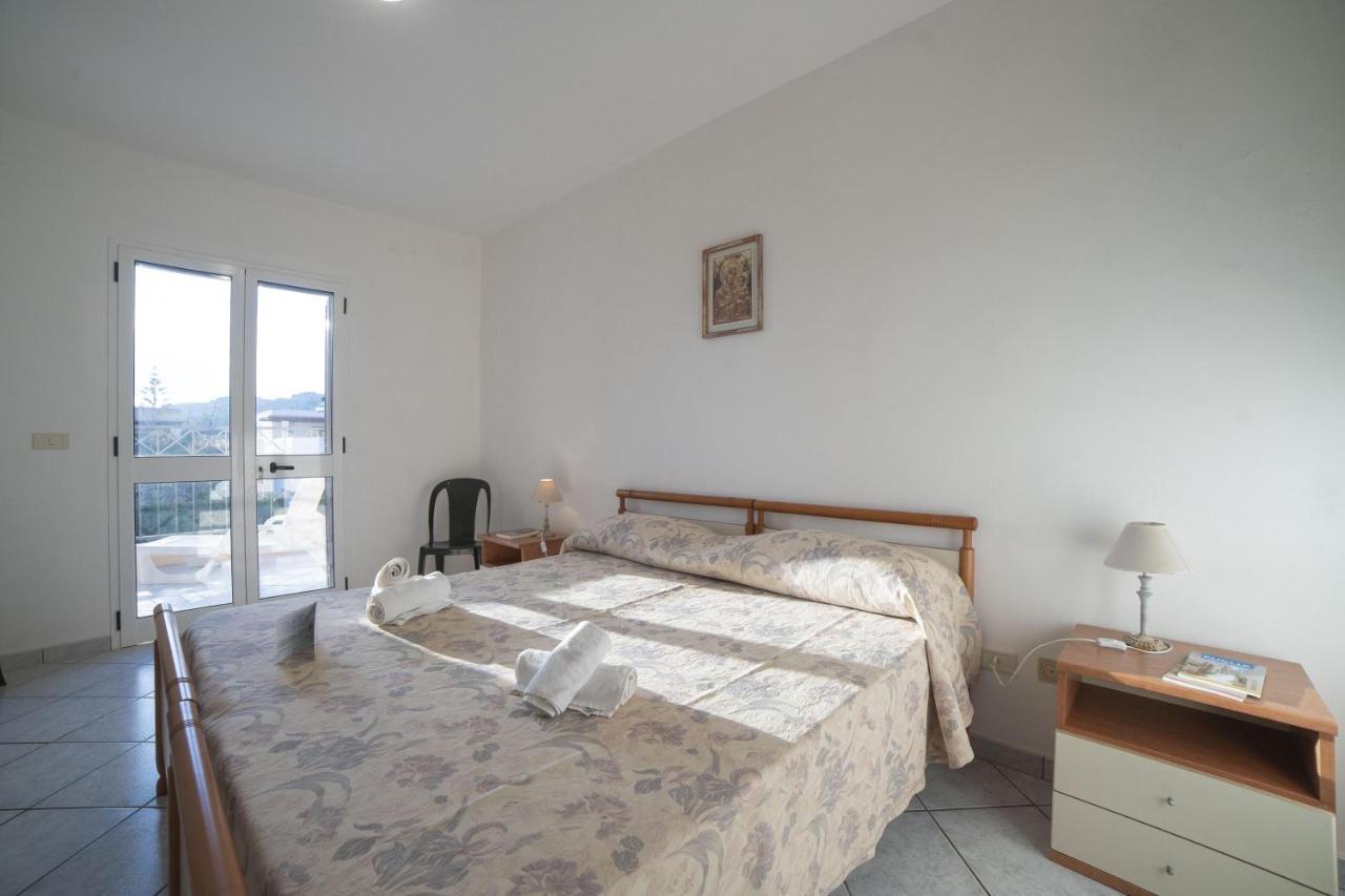 Appartamento con 2 Camere da Letto e Vista Mare