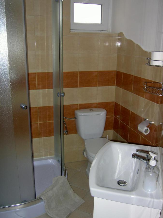Standaard Tweepersoonskamer met 1 of 2 Bedden en Balkon