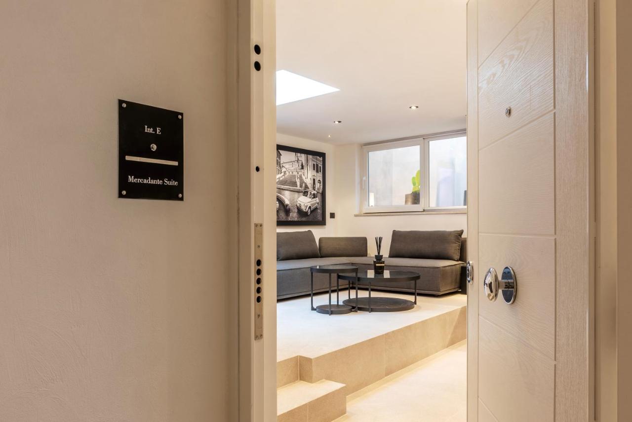 JOIVY Borghese Luxury Suite - B&B