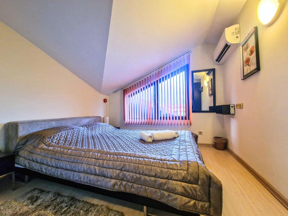 Glazne River View - 2BDR & 2BTHR Flat with a View by Flat Mаnager - Bed and Breakfast Bansko