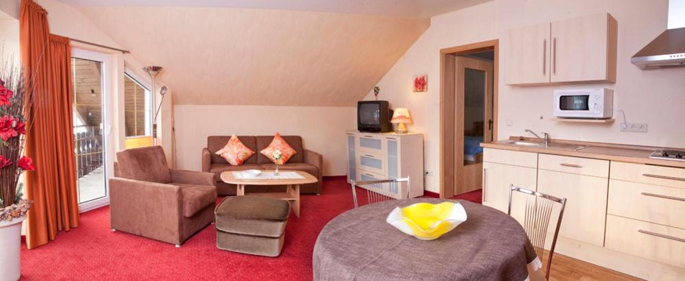 Apartment mit 1 Schlafzimmer und Balkon