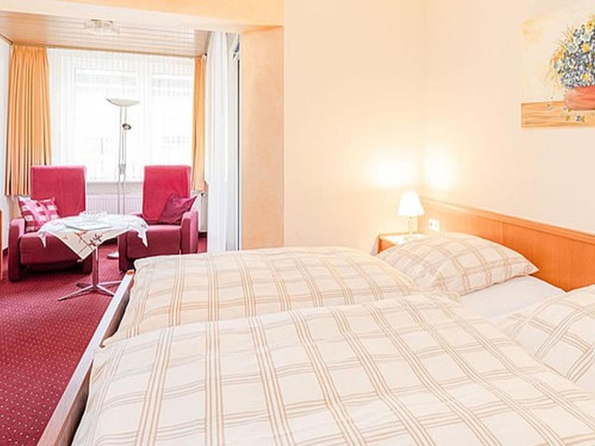 Doppelzimmer mit Balkon