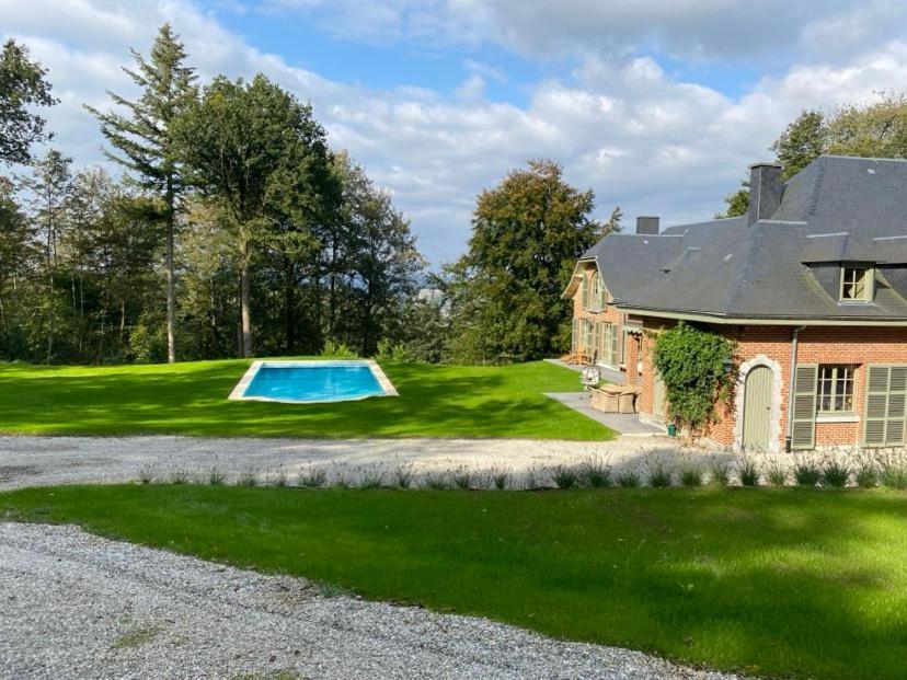 Wood Side Cottage avec piscine - Bed and Breakfast