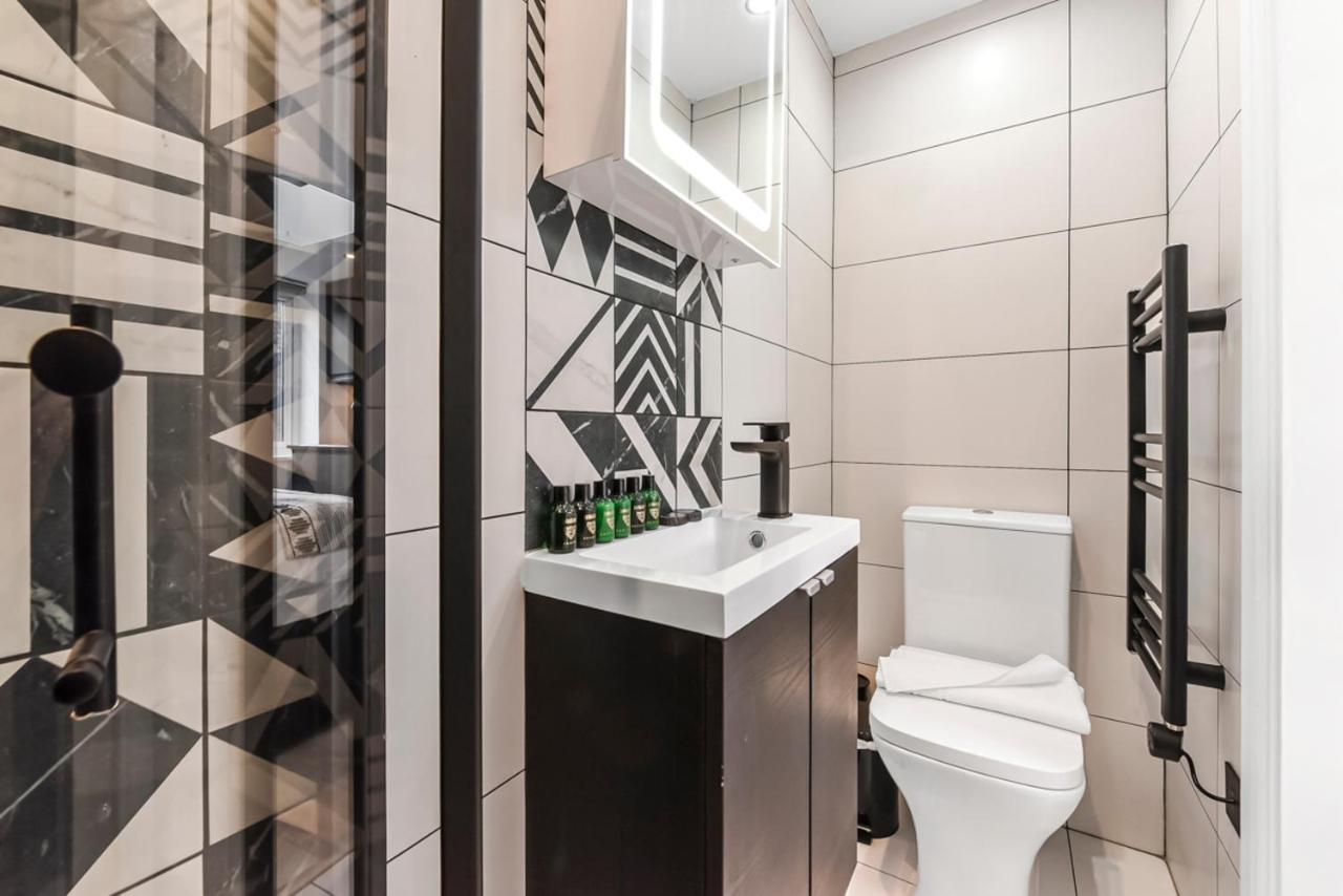 Playful & Stylish Studio in Hip London Area - B&B London